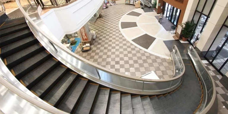 نصب پله برقی در اصفهان